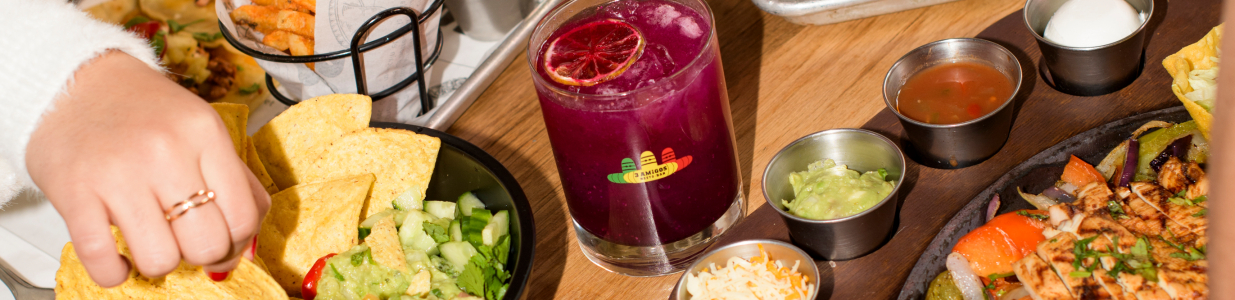 3 Amigos Cover Image