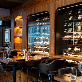 9-4-10 Steakhouse Montreal RestoMontreal.ca