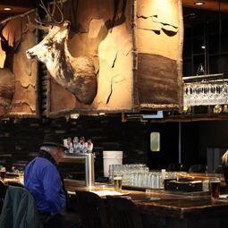 Archibald Microbrasserie Restaurant Photo 2 - Archibald Microbrasserie RestoQuebec.ca