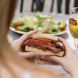 As du Smoked Meat RestoMontreal.ca