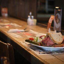 As du Smoked Meat RestoMontreal.ca