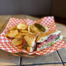As du Smoked Meat RestoMontreal.ca