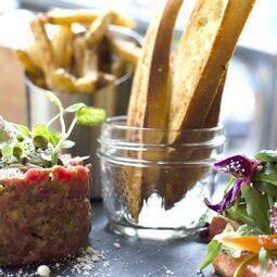 Le Bonnet D'Âne - Breakfast, Mediterranean, Middle Eastern, Iranian Restaurants in Quebec