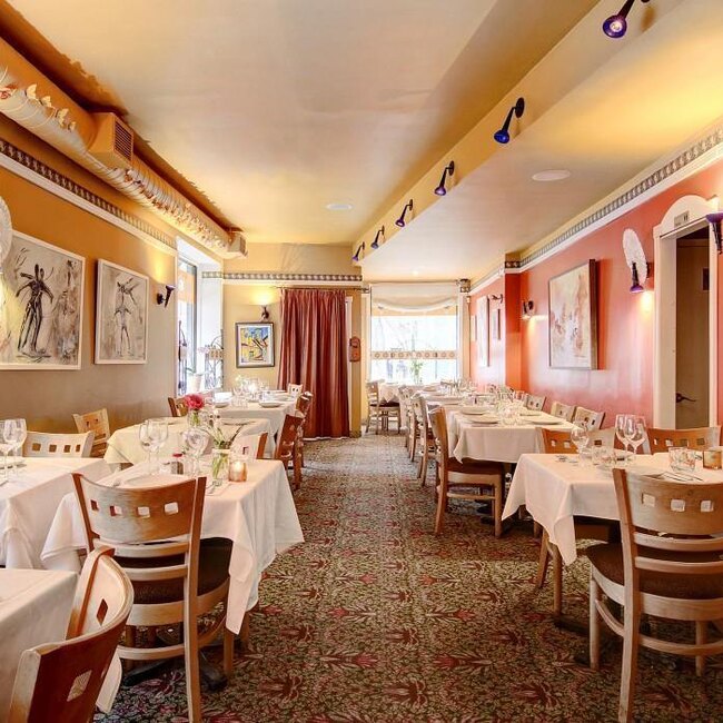 Au Tarot - Restaurant Méditerranéenne à Le Plateau-Mont-Royal, Montréal