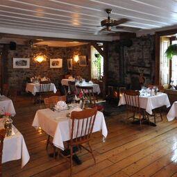 Auberge Baker Restaurant Regional Restaurant