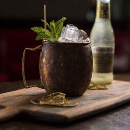 Aurochs Steakhouse - Lounge +18ans RestoMontreal.ca