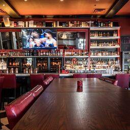 Aurochs Steakhouse - Lounge +18ans RestoMontreal.ca