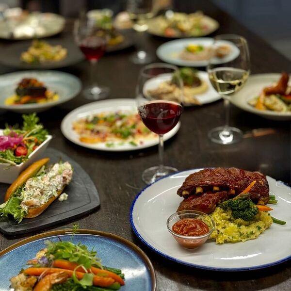 Barils & Ardoises Restaurant Bistro & Pub Prévost
