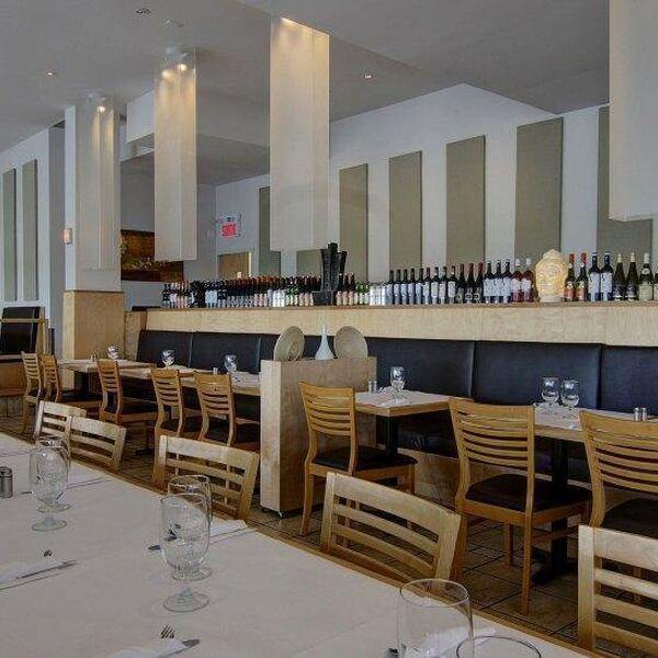 Le Basilic Vert - Restaurant Thaïlandaise à Sainte-Dorothée, Laval