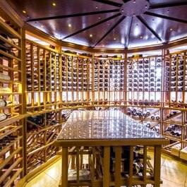 Cellier - Restaurant Beffroi Steakhouse Steakhouse Restaurant Cellier - Restaurant Beffroi Steakhouse Steakhouse Restaurant
