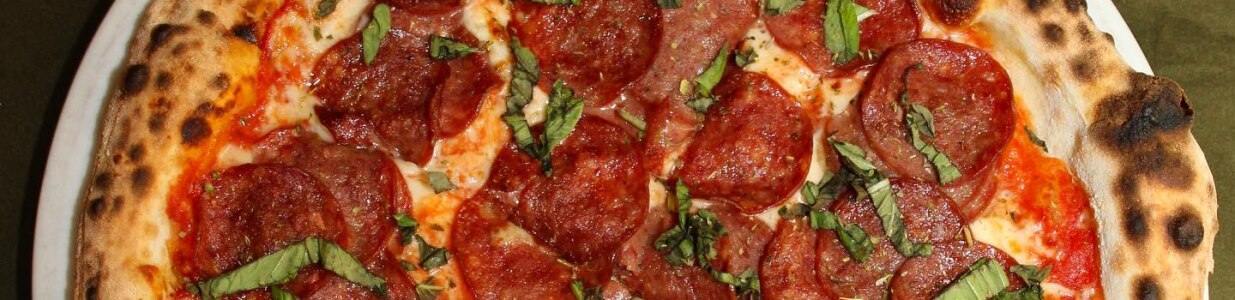 La Bella Italiana (La Belle Italienne) Cover Image