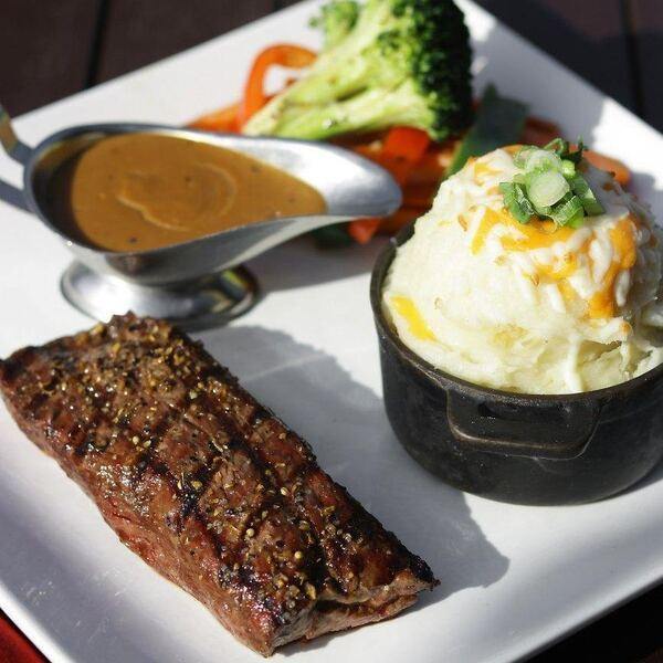 Le Boeuf Cochon Steak House & Bar à Laval, Saint-Jérôme & Rosemère
