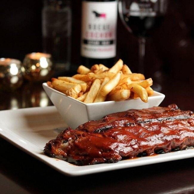 Le Boeuf Cochon Steak House & Bar in Laval, Saint-Jérôme & Rosemère