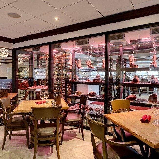 Le Boeuf Cochon Steak House & Bar in Laval, Saint-Jérôme & Rosemère