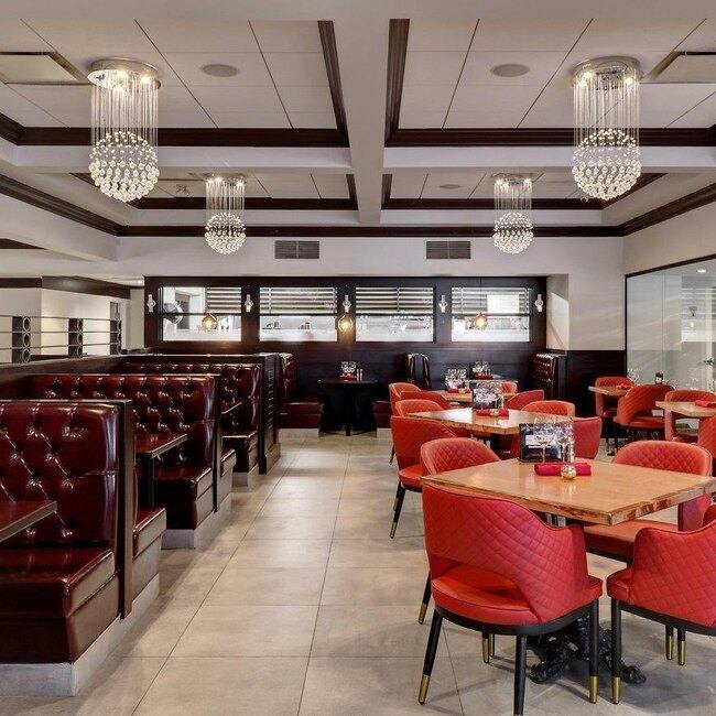 Le Boeuf Cochon Steak House & Bar in Laval, Saint-Jérôme & Rosemère