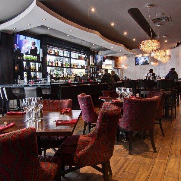 Le Boeuf Cochon Steak House & Bar in Laval, Saint-Jérôme & Rosemère