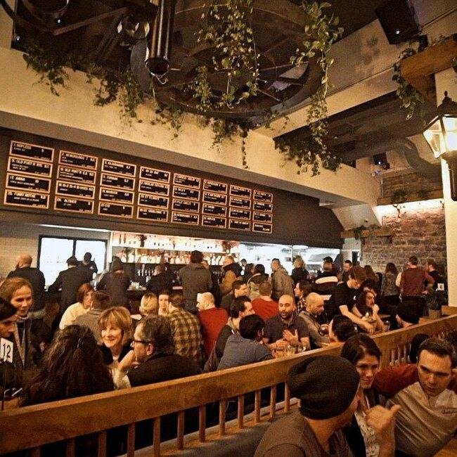Brewskey Pub & Brasserie Artisanale / Le Taproom / L'Annexe - Vieux-Montréal