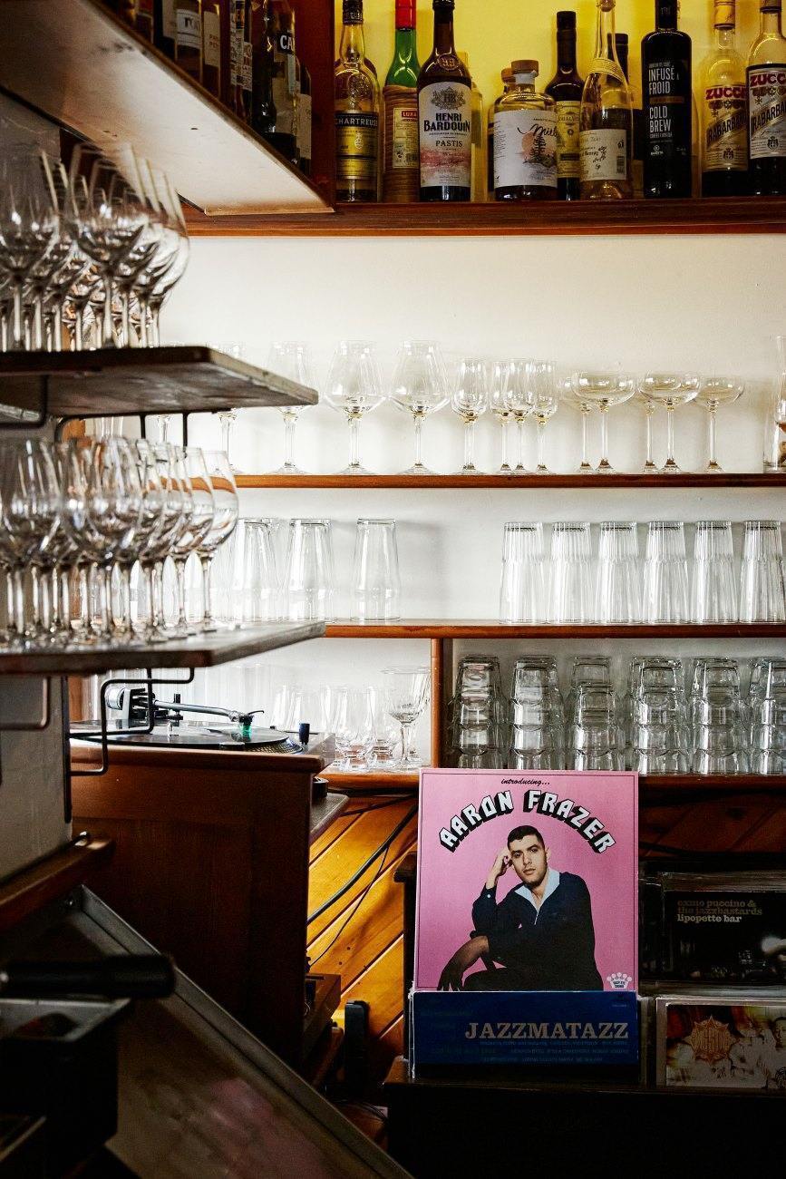 Buvette Scott - Restaurant Du Terroir à Haute-Ville (St-Jean-Baptiste), Québec