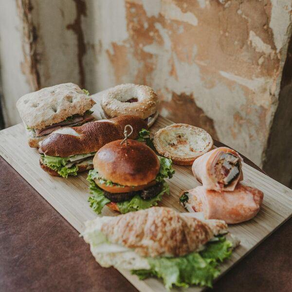 Café Castel - Restaurant Café à Westmount, Montréal