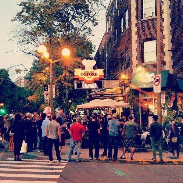 Resto Café Oxford - Restaurant Déjeuner à Notre-Dame-de-Grâce (NDG), Montréal