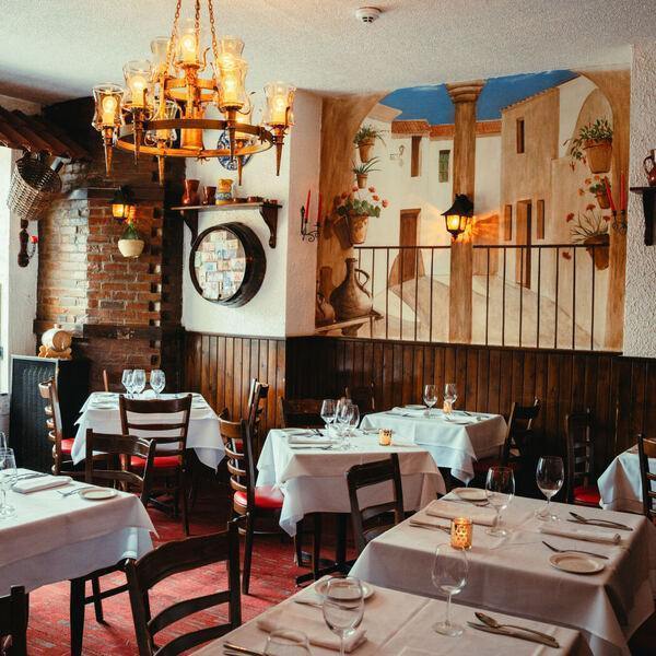Casa Galicia - Restaurant Espagnole à Quartier Latin, Montréal