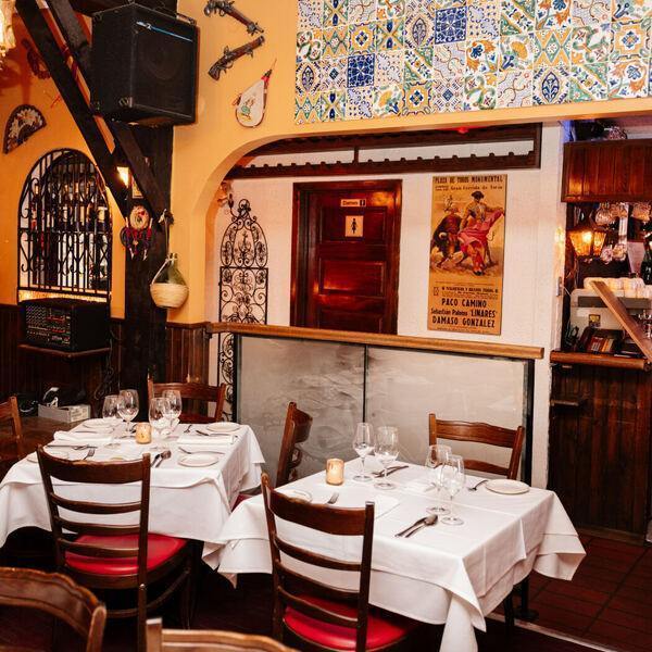 Casa Galicia - Restaurant Espagnole à Quartier Latin, Montréal