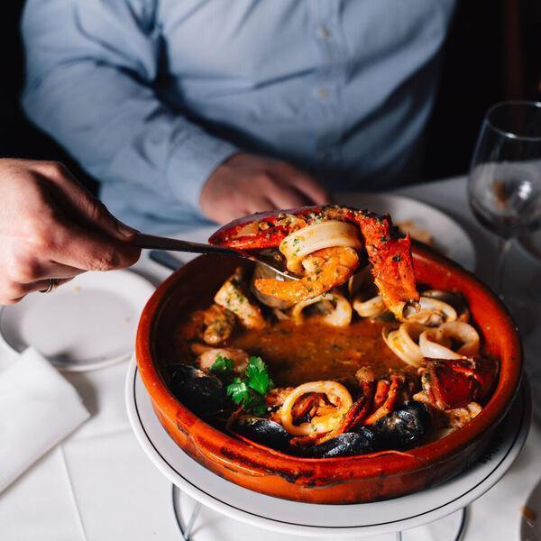 Casa Galicia - Restaurant Espagnole à Quartier Latin, Montréal