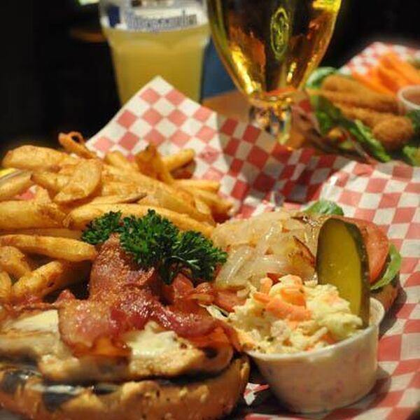 Resto-Pub Chez Vincent - Restaurant Bistro à Longueuil