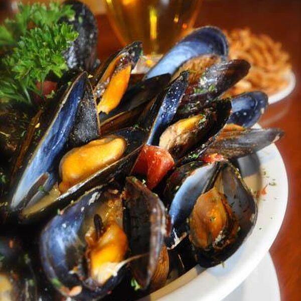 Resto-Pub Chez Vincent - Restaurant Bistro à Longueuil