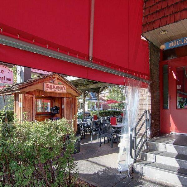 Resto-Pub Chez Vincent - Restaurant Bistro à Longueuil
