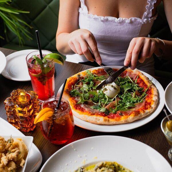 Ristorante Pizzeria Corneli, Petite-Italie, Montréal et Laval - Restaurant italienn