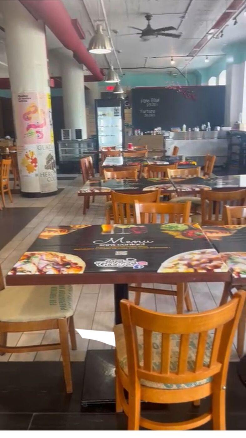DÉLICES IVOIRE - Restaurant Africaine à Vieux-Québec, Québec