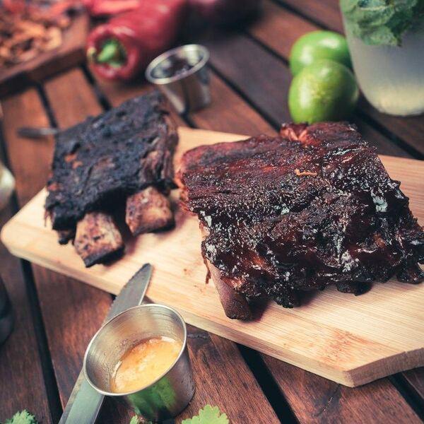 Diablos BBQ Smokehouse - Restaurant BBQ à Le Plateau-Mont-Royal, Montréal