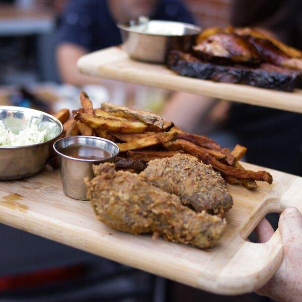 Diablos BBQ Smokehouse - Restaurant BBQ à Le Plateau-Mont-Royal, Montréal