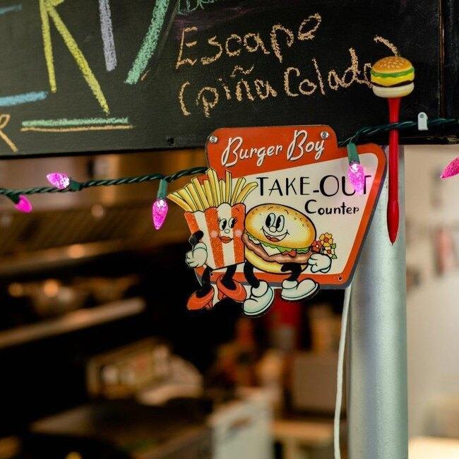 Diner Saint-Sauveur - Restaurant Américaine à Saint-Sauveur (Quartier), Québec