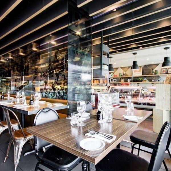 Du Boucher À La Table - Restaurant Steakhouse à Anjou-St-Léonard, Montréal