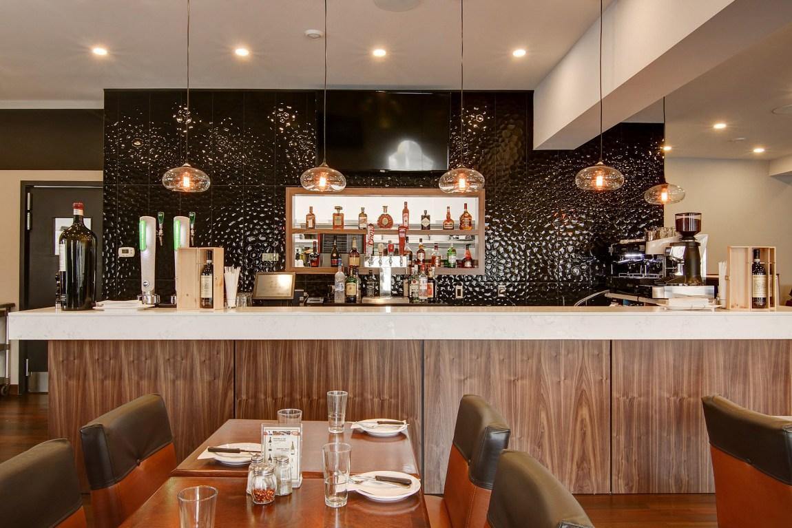 Elio Pizzeria Ristorante - Restaurant Italienne à Rosemont-La Petite-Patrie, Montréal