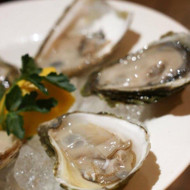 Elounda - Restaurant Méditerranéenne à Ville Saint-Laurent, Montréal