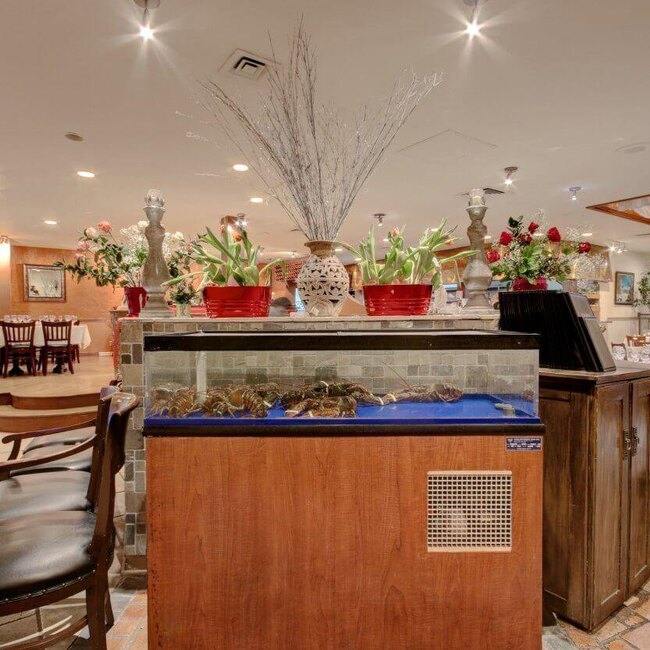 Elounda - Restaurant Méditerranéenne à Ville Saint-Laurent, Montréal