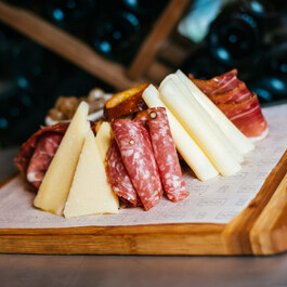 Enoteca Monza Pizzeria Moderna RestoMontreal.ca