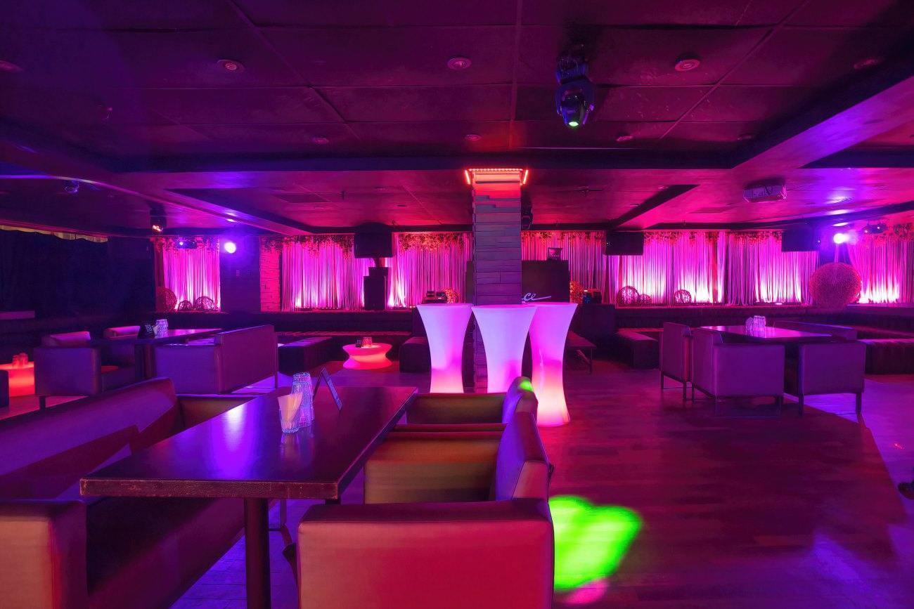 Essence Club - Restaurant Cuisine Bar Centre-ville, Montréal