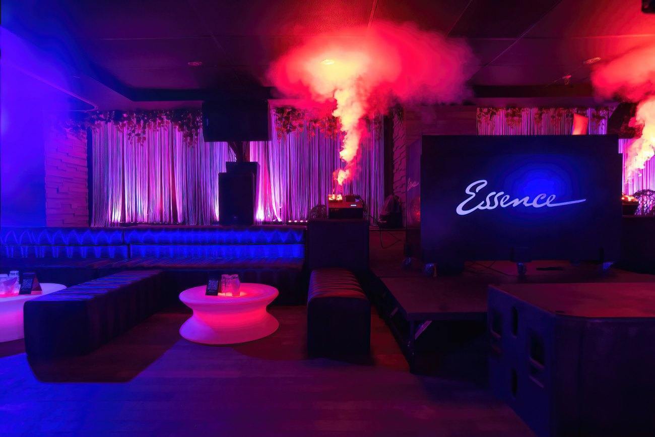 Essence Club - Restaurant Cuisine Bar Centre-ville, Montréal