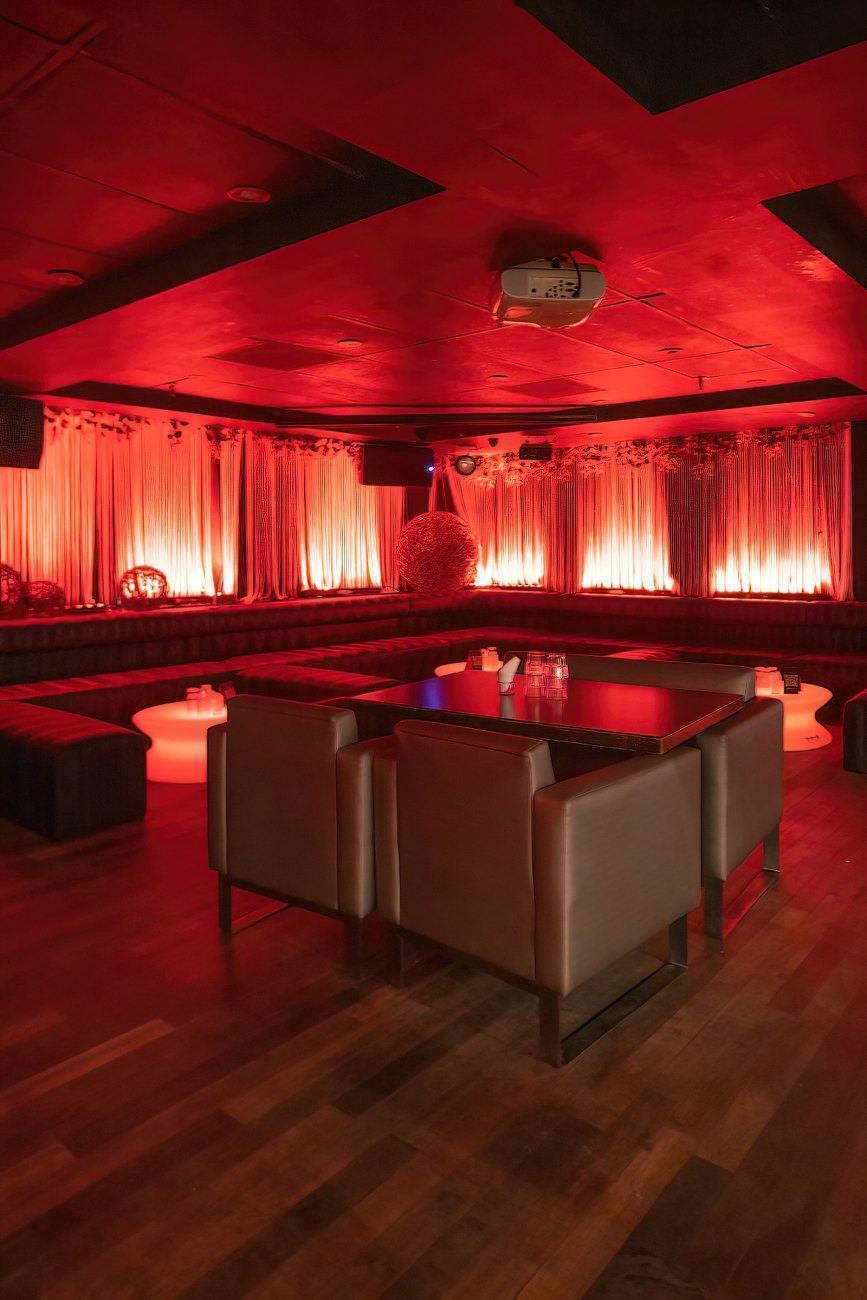 Essence Club - Restaurant Cuisine Bar Centre-ville, Montréal