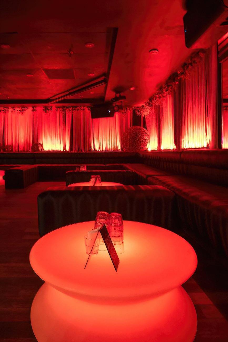 Essence Club - Restaurant Cuisine Bar Centre-ville, Montréal