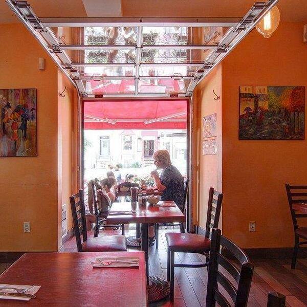 L'Évidence - Restaurant Déjeuner à Le Plateau-Mont-Royal, Montréal
