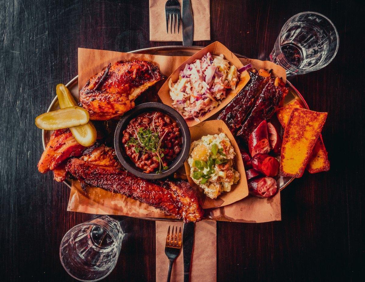 Faite à l'os - Restaurant BBQ à Vieux-Québec, Québec