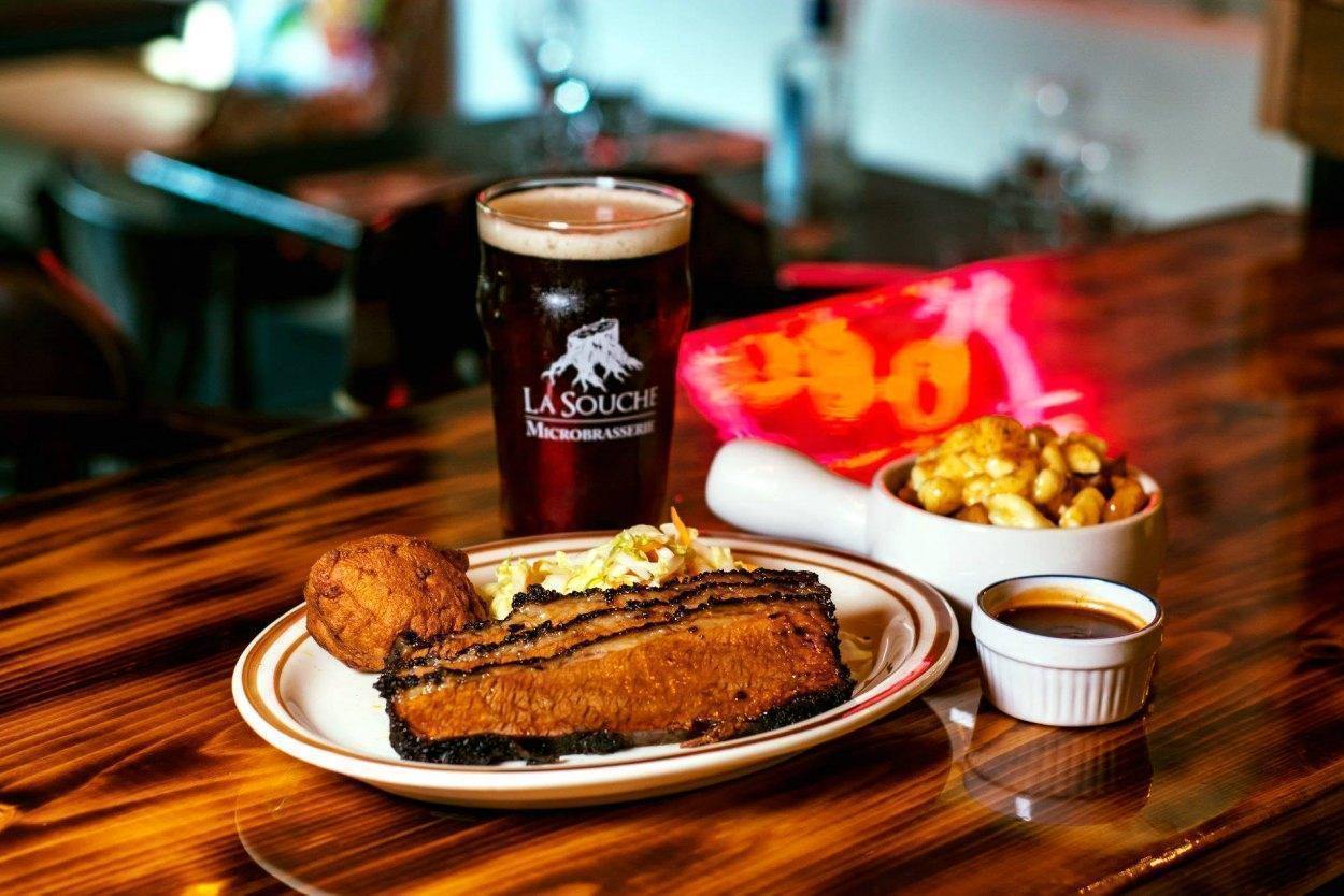 Faite à l'os - Restaurant BBQ à Vieux-Québec, Québec