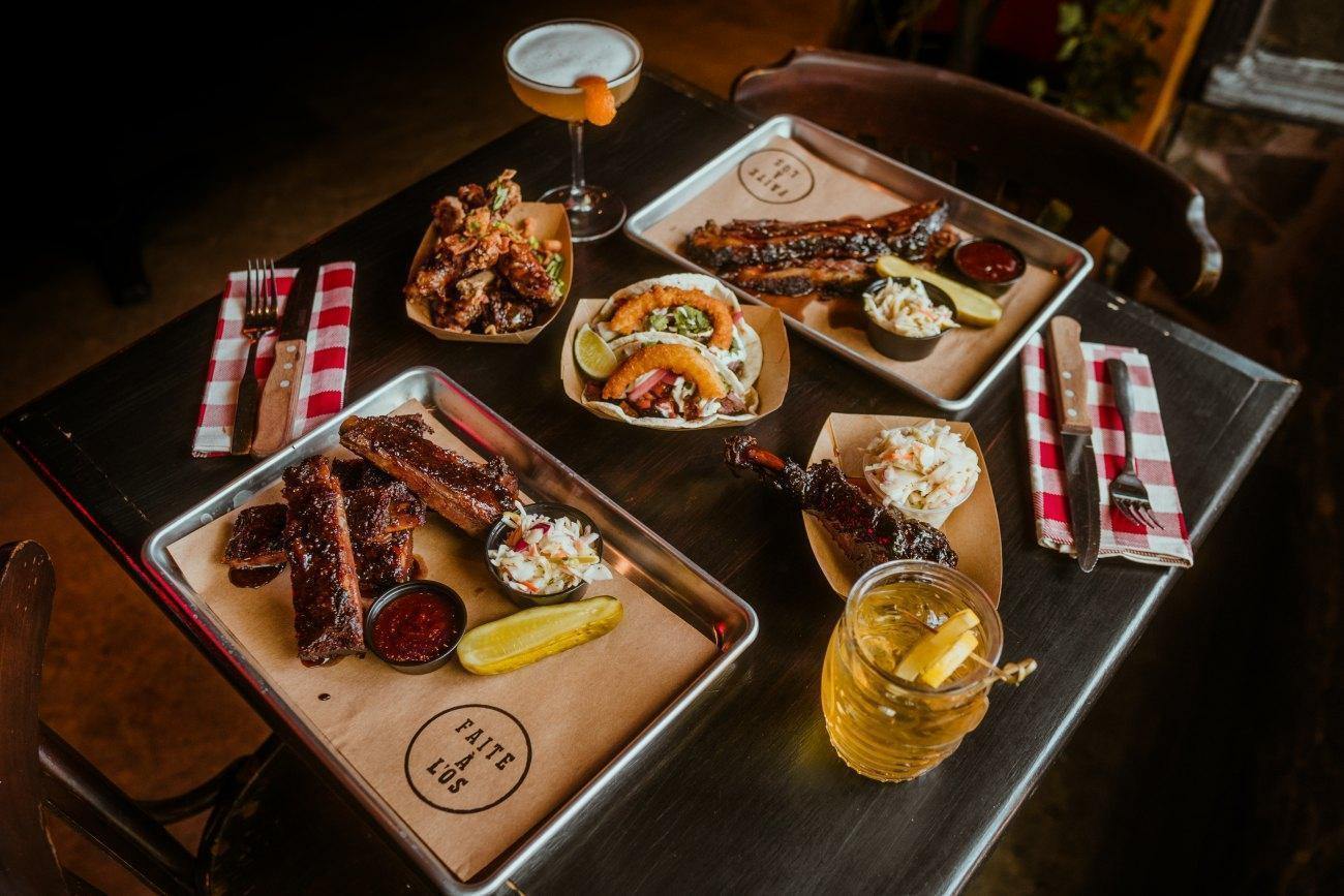 Faite à l'os - Restaurant BBQ à Vieux-Québec, Québec