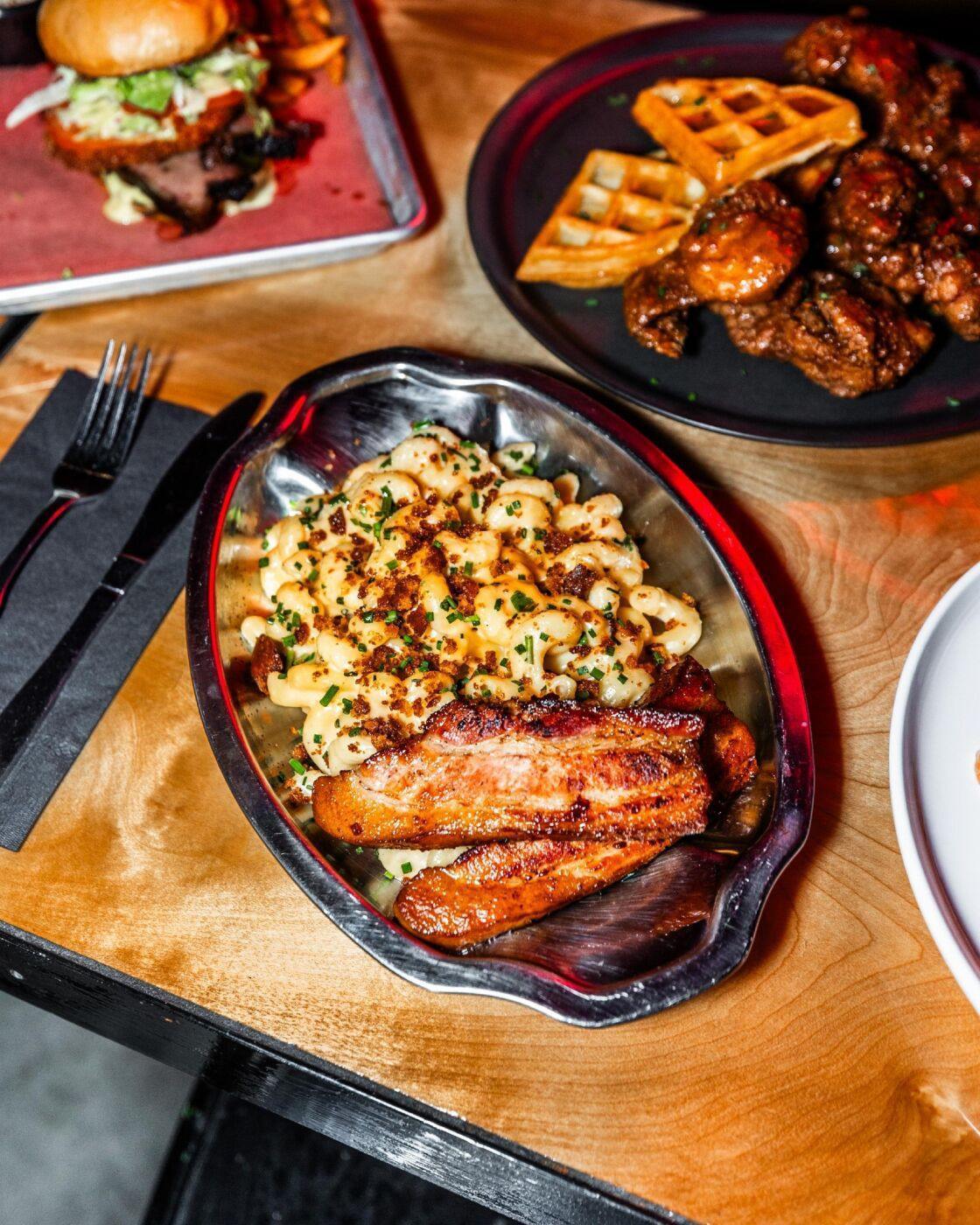 Faite à l'os - Restaurant BBQ à Vieux-Québec, Québec