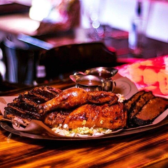 Faite à l'os - Restaurant BBQ à Vieux-Québec, Québec